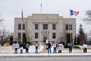 Protesters at the Henry County, Iowa, courthouse.